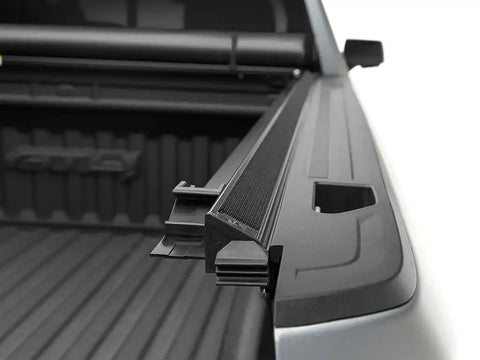 Truxedo 584301 - Lo Pro Tonneau Cover Black 2022-2023 Nissan Frontier 6' 1 Bed