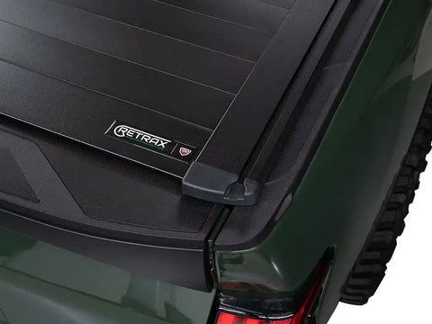 Retrax T-80380 Tonneau Cover RetraxPRO XR Manual Retractable Key Lockable 2021 Ford F-150 8 Ft. (97.6 In.)