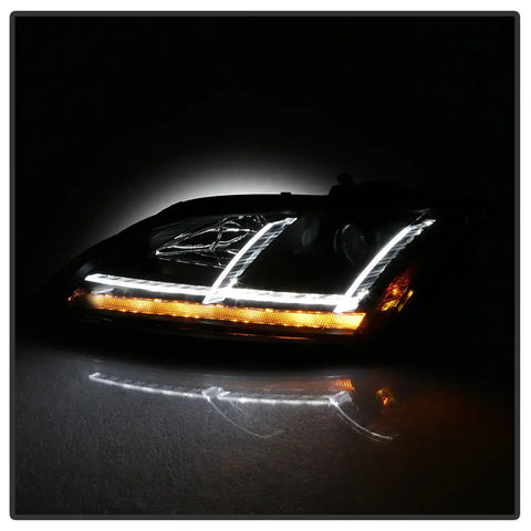Spyder Auto 5085535 ( Signature ) Sequential Turn Signal Projector Headlight - Black