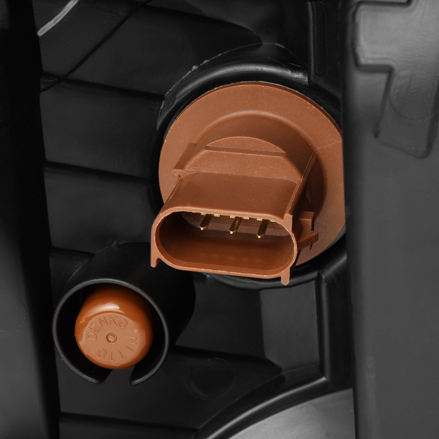 880343_3.jpg