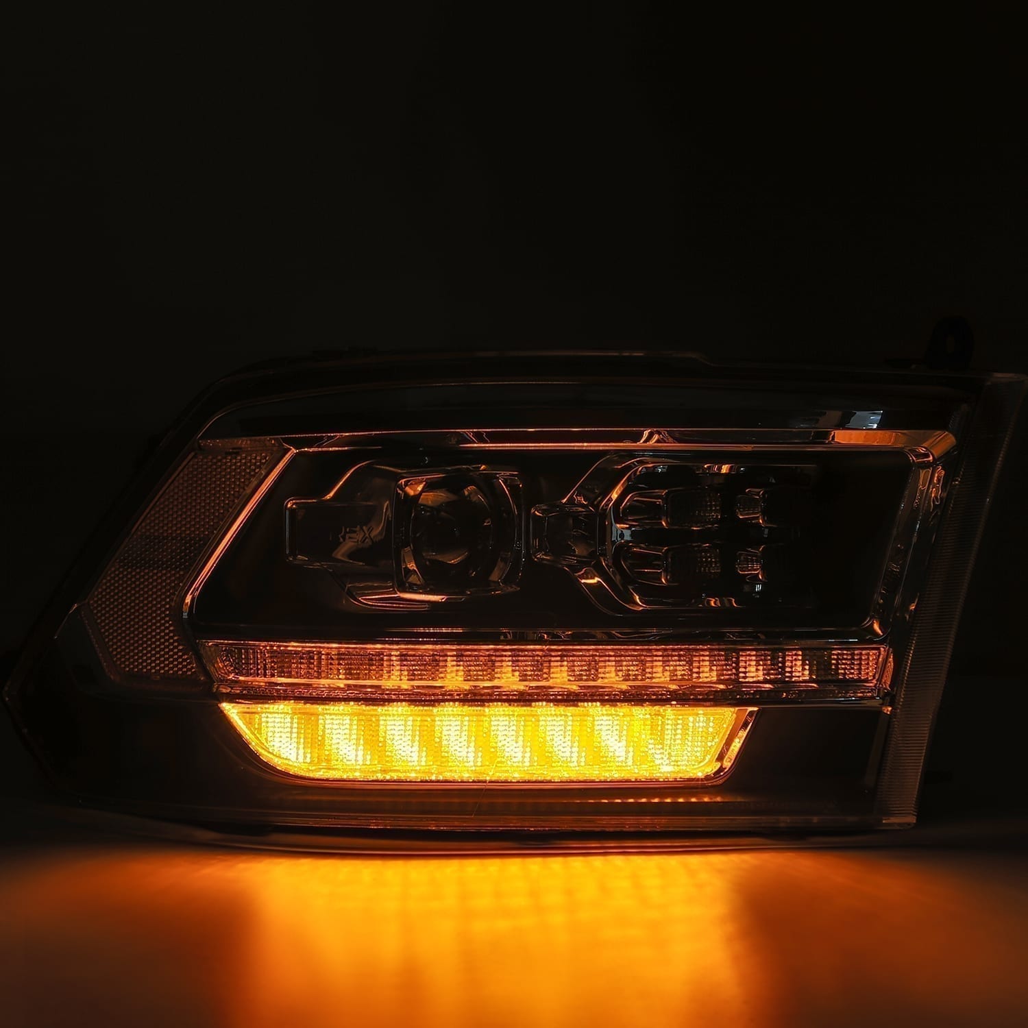 880524_3.jpg
