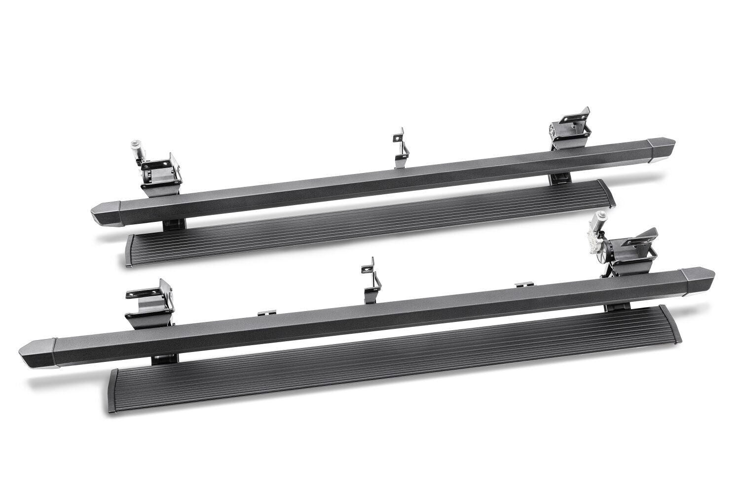AMP-powerstep-xl-2022-ford-super-duty-77242-01a-23-10-09-on-white-studio-119.jpg