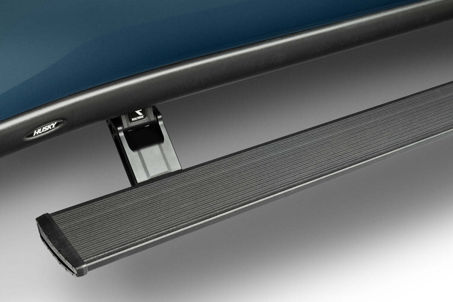 AMPRT-powerstep-xtreme-2024-gmc-sierra-1500-10-78255-01A-ov-293.jpg