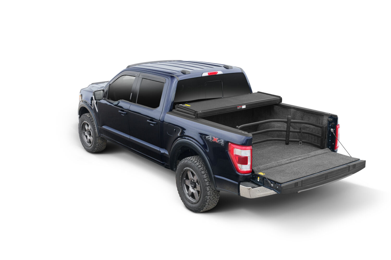 AMPamp-bedxtender-sport-2020-ford-f150-dark-blue-studio-05.jpg
