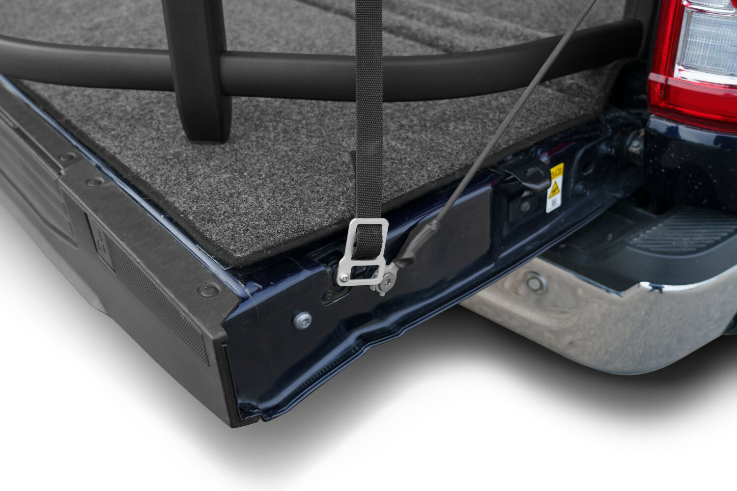 AMPamp-bedxtender-sport-2020-ford-f150-dark-blue-studio-17.jpg