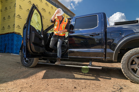 AMPamp-powerstep-2021-ford-f150-blue-construction-lifestyle-01.jpg