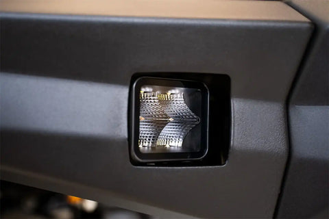 DV8 Offroad BE3EW40W UNIVERSAL 3 INCH CUBE LED LIGHT WITH FLOOD PATTERN AND POST MOUNT