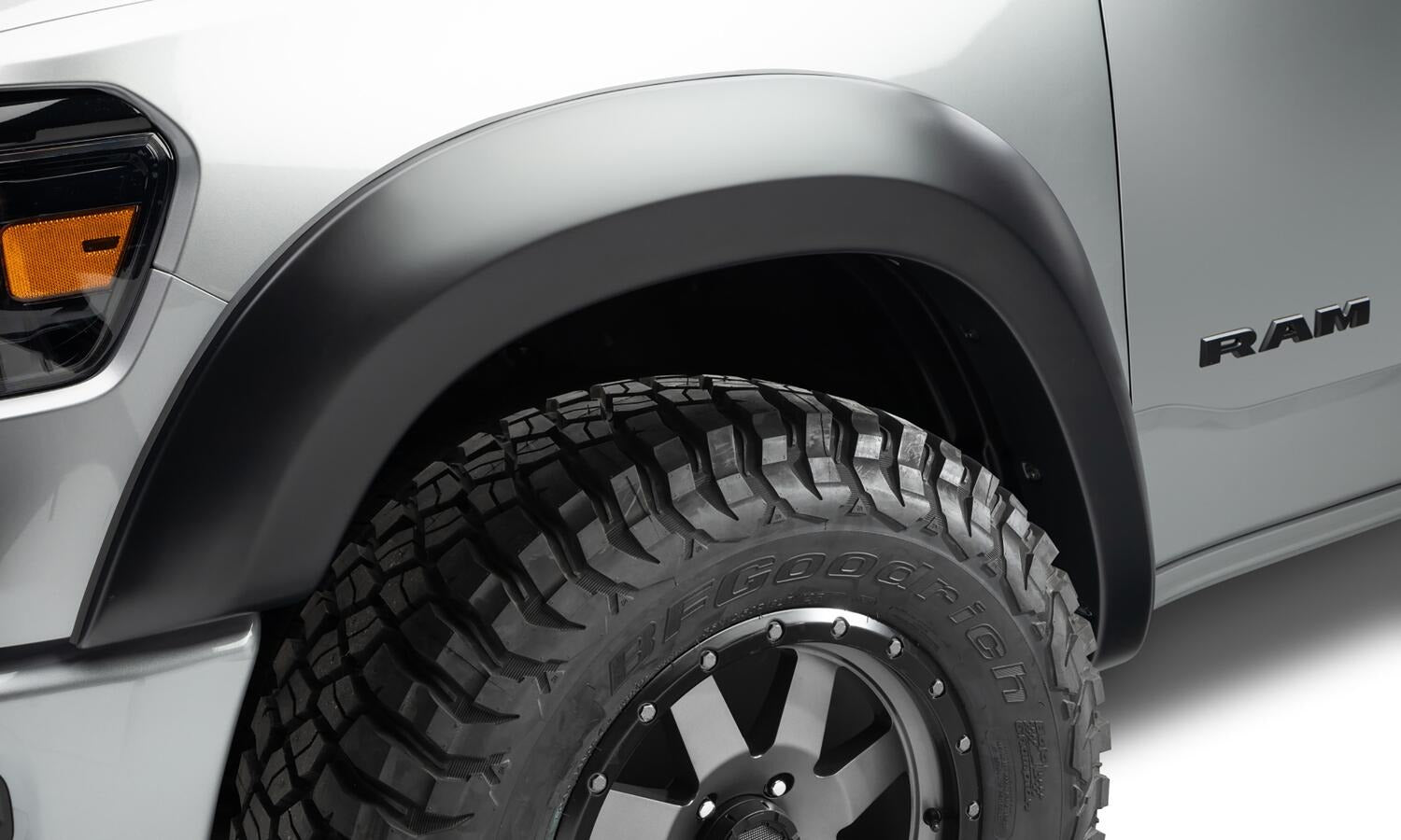 BWRbw_EAF_flare_21Ram1500_Front_50926-02.jpg