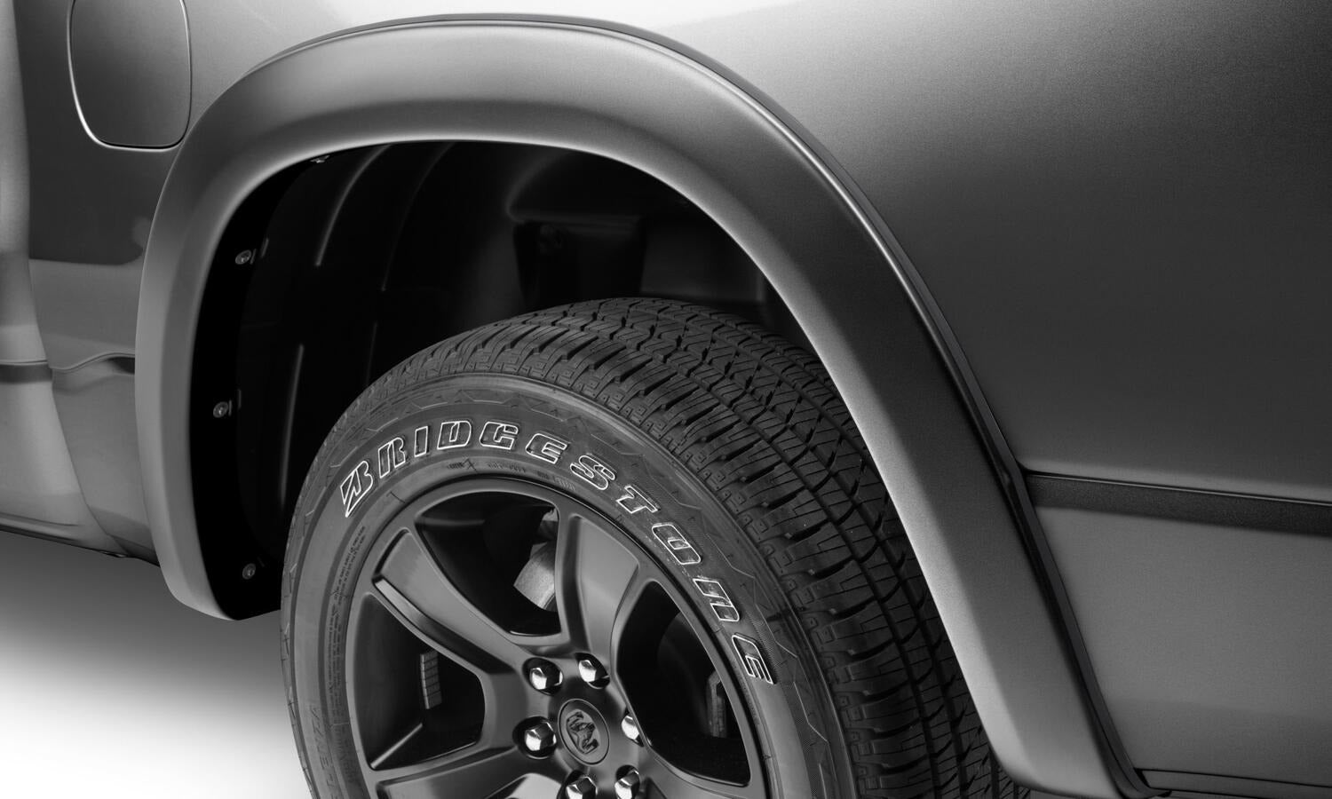 BWRbw_OEflares_19-21ram1500_graniteCrystMtlc_rear_50928-65.jpg