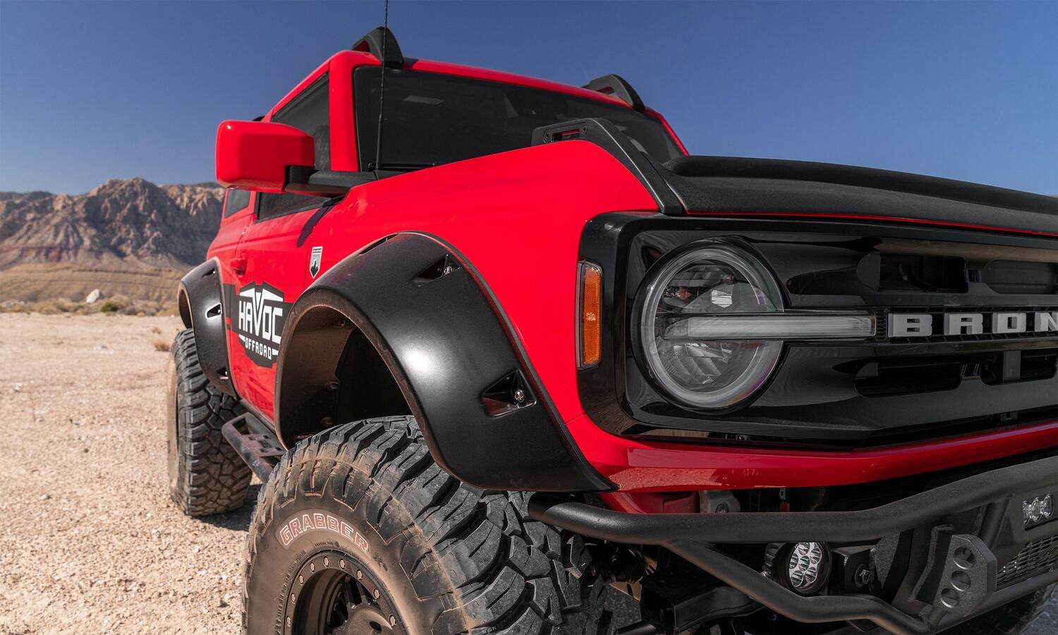 BWRbw_pocketstyle_flares_fordbronco_2dr_front_20965-02.jpg