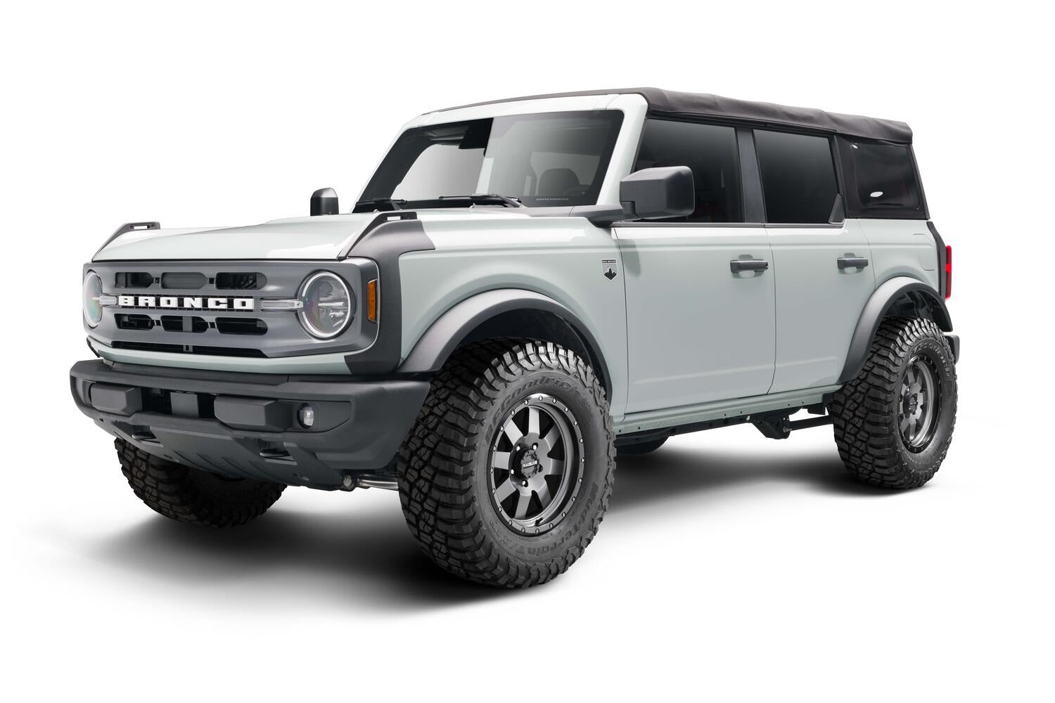 BWRbw_trailarmor_frontcorner_fordbronco_3qtr_14123.jpg