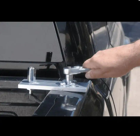 HEAVY DUTY STAKE POCKET MOUNT