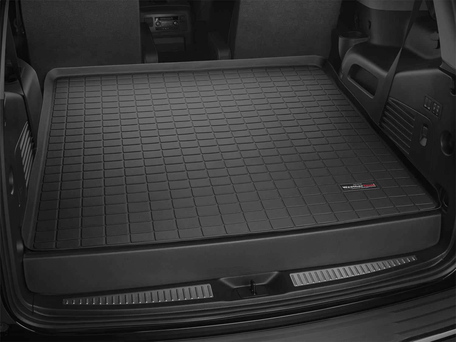 CHEVY_Tahoe_15_40710.jpg