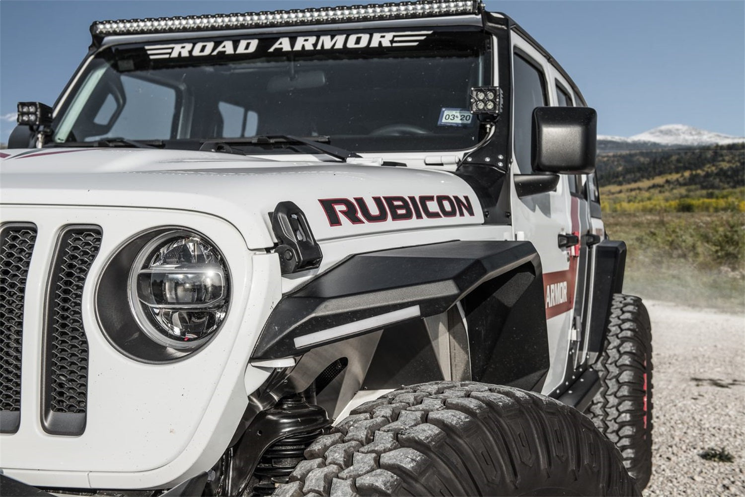 FENDERS-LIGHTBAR_PILL-1_TAB.jpg