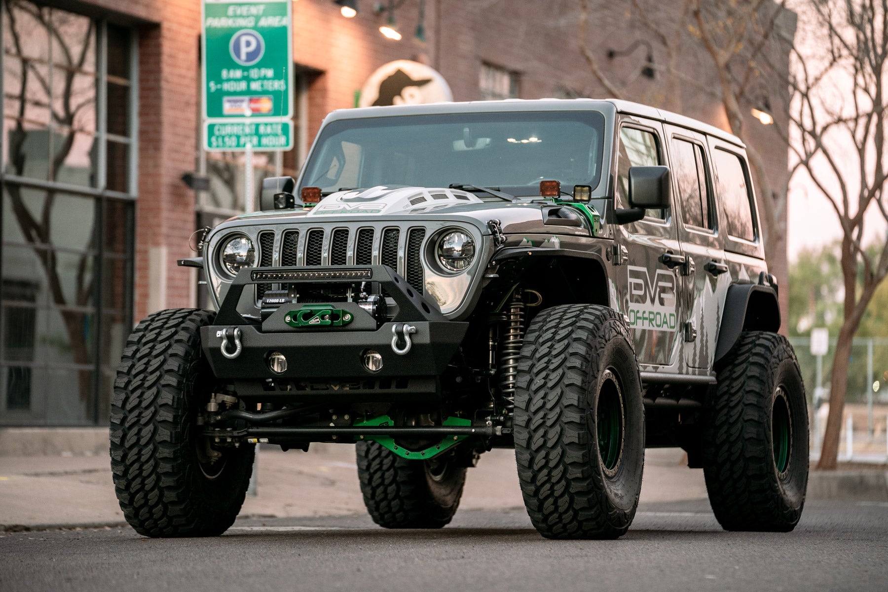 HLCJL-02_On Vehicle (3).jpg