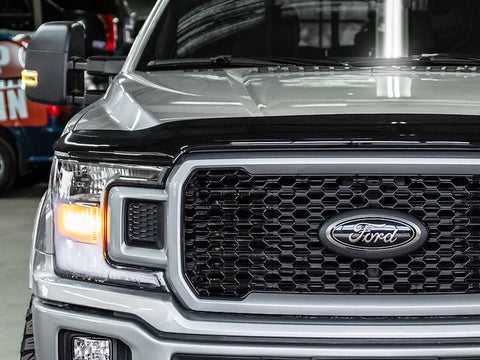Husky Liner 2815888 SMOKE BUG DEFLECTOR 22-26 TUNDRA / SEQUOIA