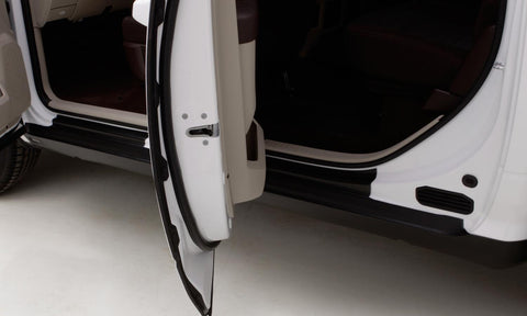 Husky_TrailArmor_Ram1500_OpenDoor_14064.jpg
