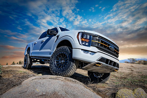 ICON Vehicle Dynamics 91824 ICON 2021-2023 Ford F-150 4WD/Tremor 3.5-4.5"/2.5-3" Lift Front 2.5 VS Remote Reservoir Coilovers Pair