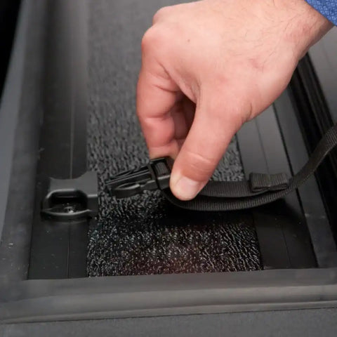 Undercover FX41017 Tonneau Cover Flex 22-24 Tundra 5'7" w/out Trail Special Edition Storage Boxes
