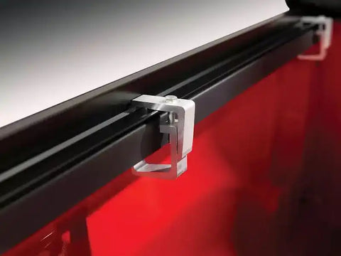 Truxedo 297201 - TruXport 04-15 Titan 5'6 w/ Utili-Track System