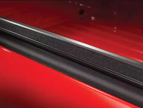Truxedo 297201 - TruXport 04-15 Titan 5'6 w/ Utili-Track System