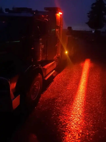 529 12-24V RED STRIPE WL