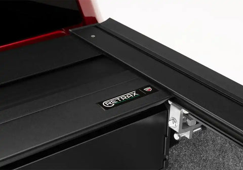 Retrax T-60338 Tonneau Cover RetraxONE XR Manual Retractable Low Profile Matte Black