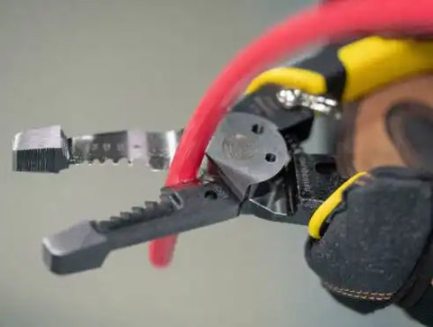 SOUTHWIRE S816SOLHD HEAVY DUTY 8-16 WIRE STRIPPER