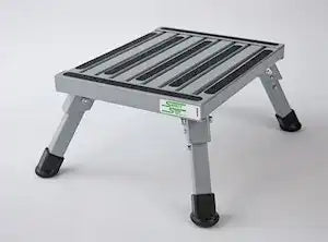 SMALL FOLDING STEP/SILVER