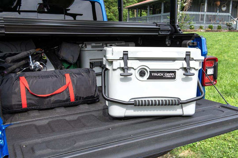 TRUCK GEAR COOLER20 20 QT COOLER WITH ACCESSORIES