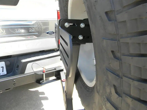 WILCO OFFROA SDRPM33470 MOUNTS 2 ROTOPAX CANS.