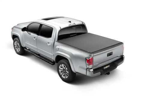 Truxedo 1457101 - Tonneau Cover PRO X15 Soft Roll-Up Hook And Loop Lockable Using Tailgate Handle Lock