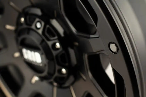 GRID WHEELS GD1517090237B108 15 17X9.0 6X135/139.7 -12 108 B