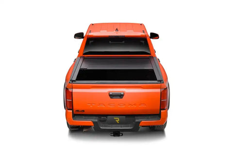 RETRAX T-80870 RETRAXPRO XR 2024-2025 Toyota Tacoma 5 Ft With Deck Rail System