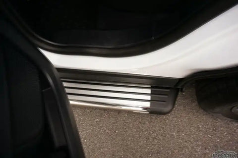 RB2 RUNNINGBOARD