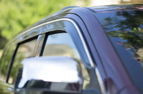 Auto Ventshade (AVS) 794053 - Ventvisor Deflector Smoke w/Chrome Trim Low Profile 4 pc.