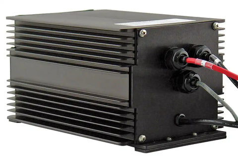 NEWMAR WP-35 WATERPROOF BATTERY CHARGER