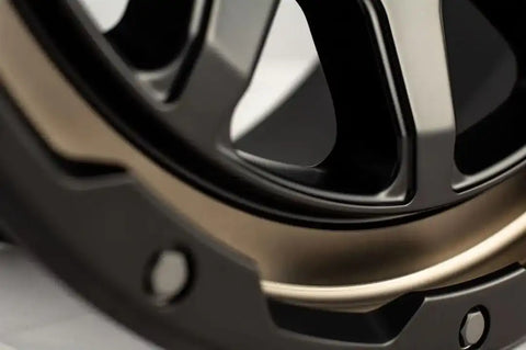 15 17X9.0 5X127/139.7 0 87.1 T