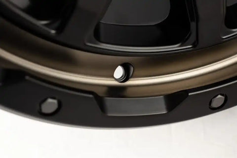 15 17X9.0 6X135/139.7 15 108 T