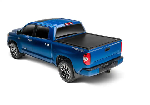 Retrax T-60871 - Tonneau Cover RetraxONE XR Manual Retractable Low Profile Matte Black