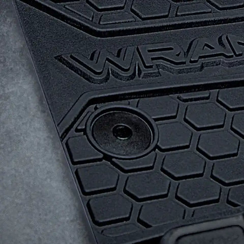 PLASTICOLOR 001803R01 JEEP APP SPECIFIC MATS