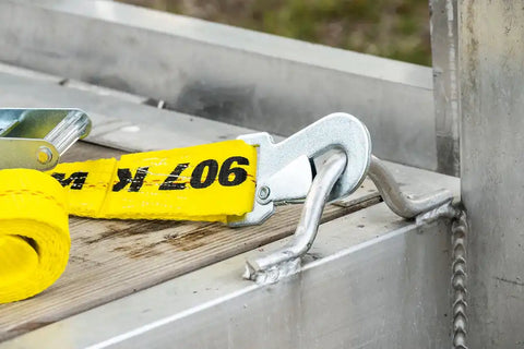 8'X2' AUTO RATCH TIE-DN