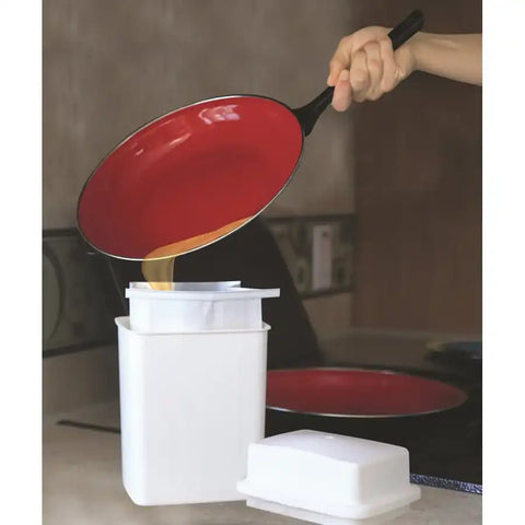 Camco 42281 Used Cooking Grease Container With Disposable Foil Lined Bag Without Li