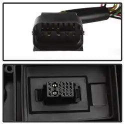 Spyder Automotive 5085184 Headlight Assembly Signature Series Projector Beam With D