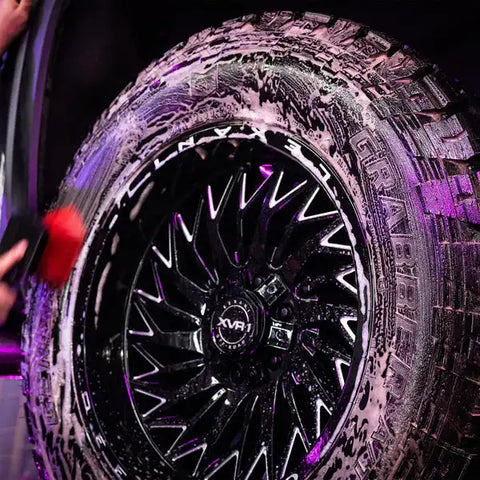 TURTLEWAX 54250 MR CARTOON: ALL TIRE CLEAN & PREP