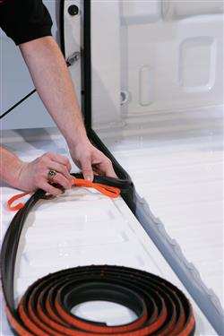 TRAILFX TFX90102 UNIV. TAILGATE SEAL 12-PA