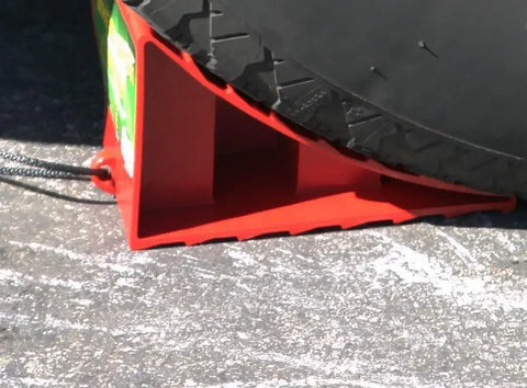WHEEL CHOCK  RED