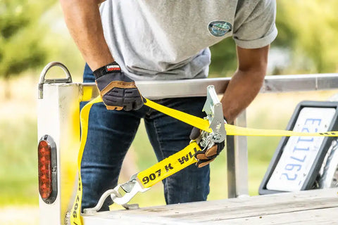 8'X2' AUTO RATCH TIE-DN
