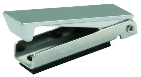 BAGGAGE DOOR CATCH  SS