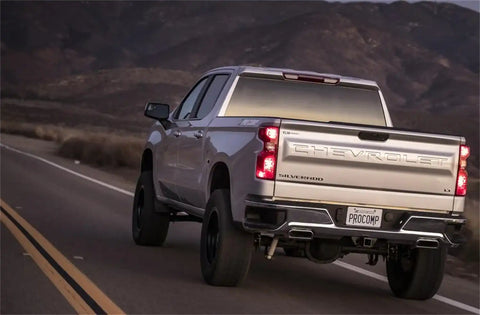 Pro Comp Suspension K1175BP 6 INCH LIFT KIT WITH RUNNER SHOCKS